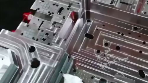 老师傅设计的出口模具,老外居然开价一百万