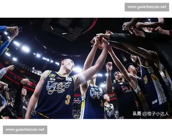 广东宏远强势迎战深圳新世纪焦点对决引爆CBA赛场夜晚巅峰之战