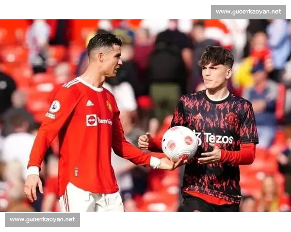 宏远vs深圳强强对话季后赛卡位战攻防博弈一触即发悬念拉满全场 宏远vs深圳强强对话季后赛卡位战攻防博弈一触即发悬念拉满全场