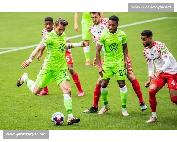 德甲精彩对决门兴主场迎战沃尔夫斯堡双方实力分析与比赛前瞻